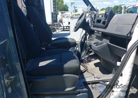 2019 Mercedes-Benz Sprinter 2500 High Roof V6 из США, поврежденный, VIN WD4PF1CDXKP137061